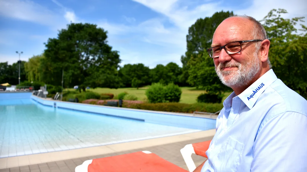 buelter_aquahaus_079x606px Piscine avec directeur
